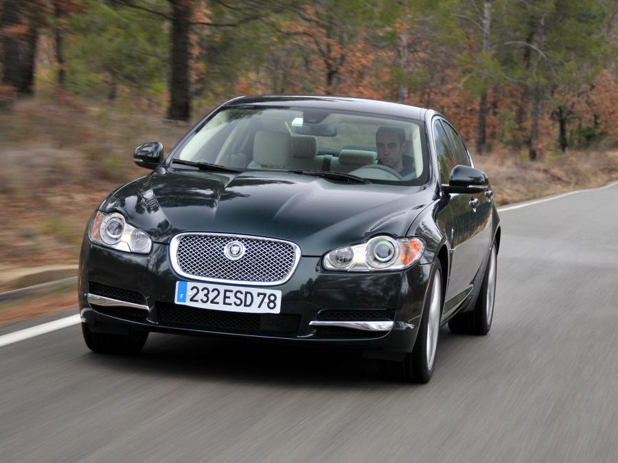  Jaguar XF Diesel S 2009 года  (фото 48 из 82)